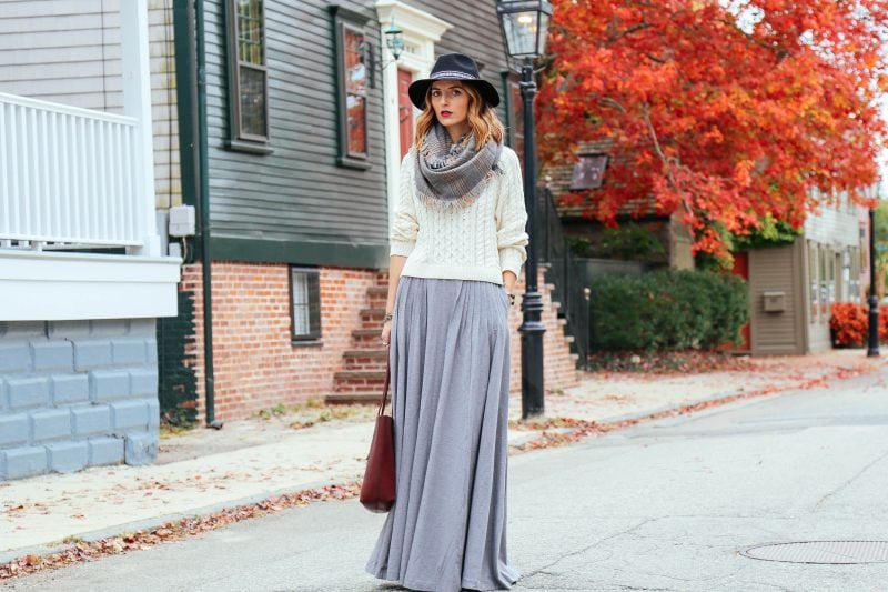 PLEATED MAXI SKIRT AND PLAID SCARF