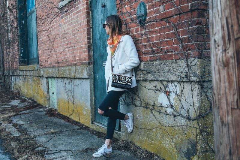 RIPPED JEANS AND CONVERSE