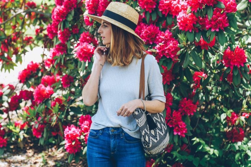 SUMMER SKINNY JEANS AND SHORT SLEEVE SWEATER