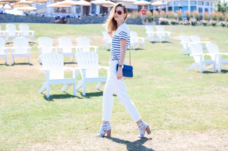 WHITE BOYFRIEND JEANS AT CASTLE HILL