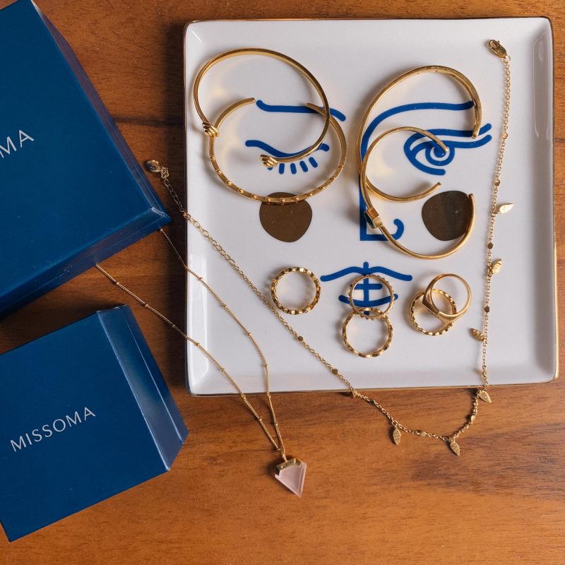 How To Layer Jewelry