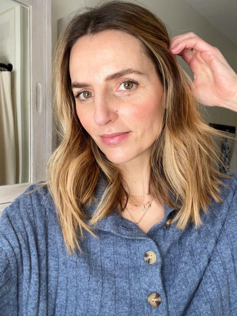 How To Get A Dewy Natural Makeup Look in Winter
