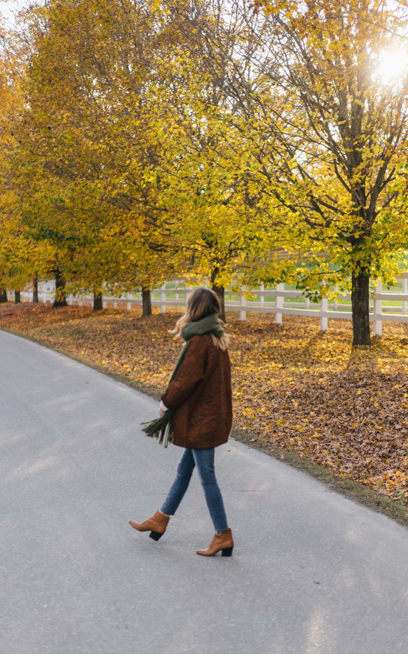 Click. Read. Love. 11.4.22